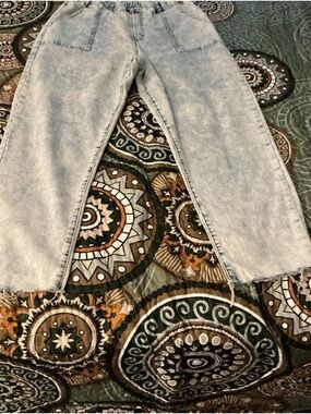 Light Acid-Wash High-Rise Jeans